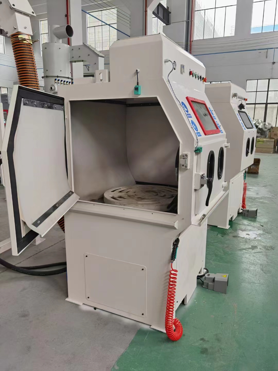 潮州移动式抛丸机的工作原理?