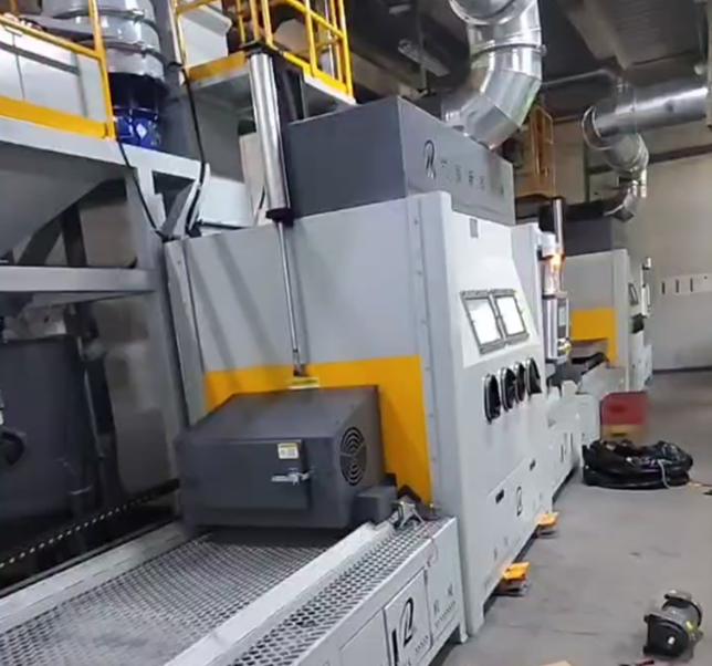 潮州抛丸机 vs 喷砂机：工业清理该怎么选？